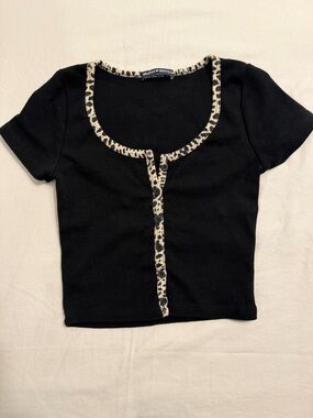 Brandy Melville Short Sleeve Top Black